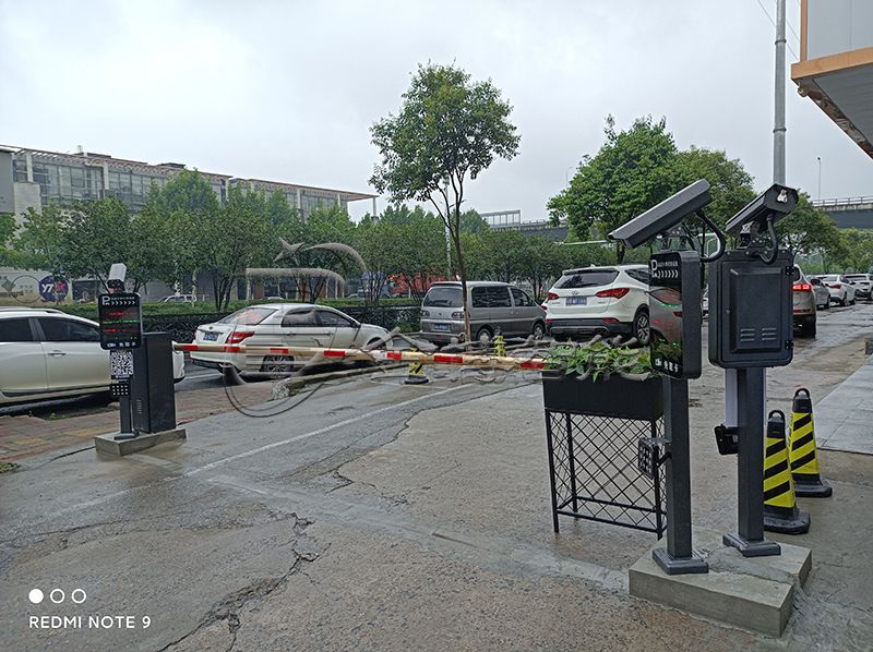 心之缘酒店车牌识别通道 (1).jpg