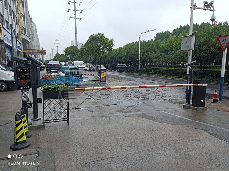 心之缘酒店车牌识别通道 (2).jpg