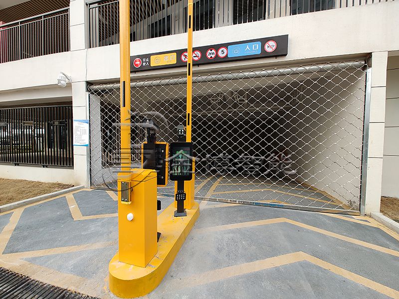 合肥西递小学车牌识别通道 (4).jpg