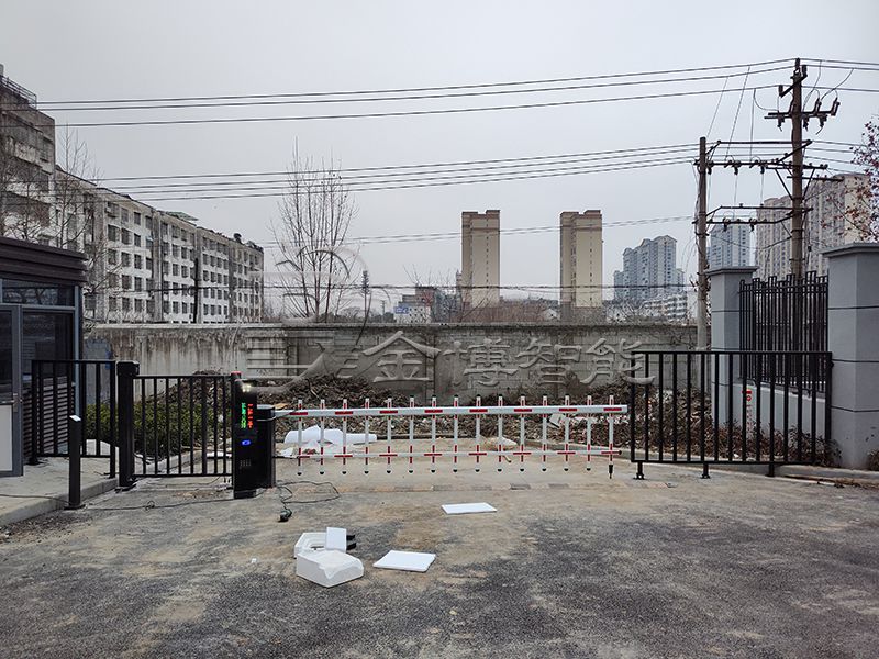 阜南锦绣小区车牌识别通道 (2).jpg